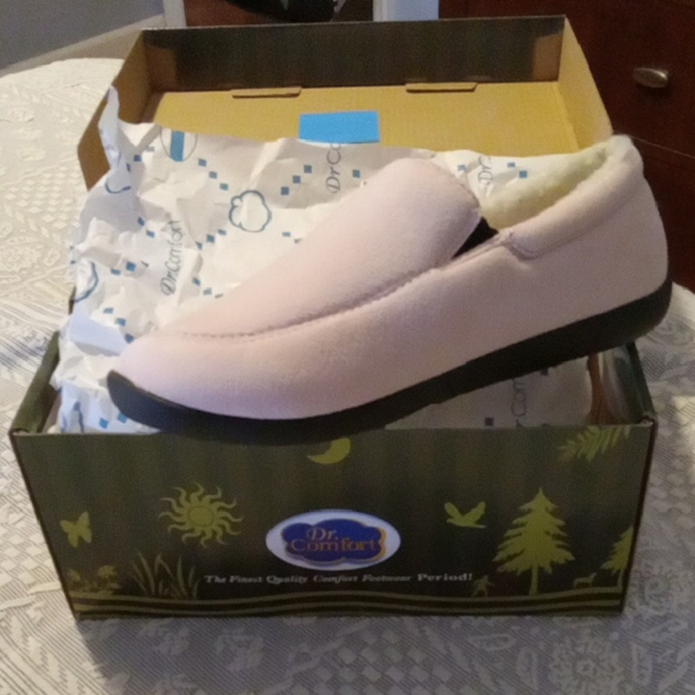 Dr. Comfort Pink Slippers, New In Box